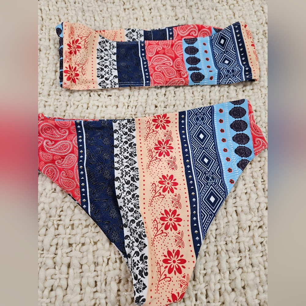 SHEIN Colorful Patterned Bikini Set - Picture 2 of 4